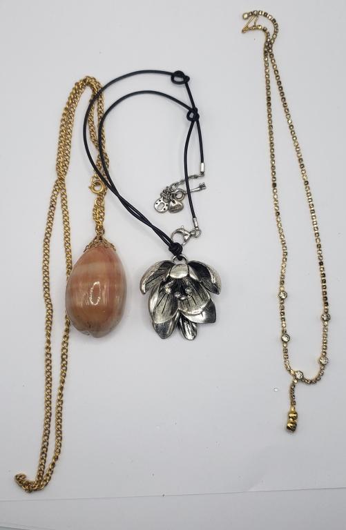 SEASHELL, FLORAL, RHINESTONES: SEASHELL, FLORAL, RHINESTONES