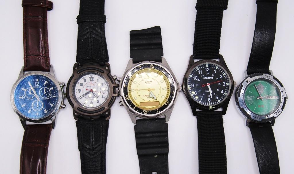 5-MEN'S WRISTWATCHES-CASIO-GENEVA (1 of 3)