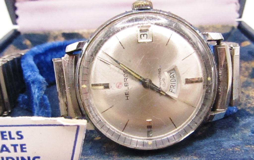 NEEDS REPAIR VTG HELBROS 17 JEWEL DAY (1 of 3)