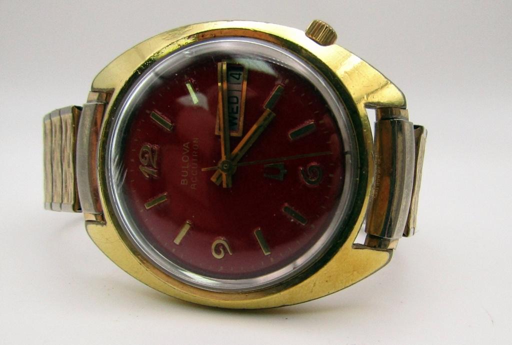 1970s MEN'S BULOVA ACCUTRON MEN'S DAY (1 of 3)