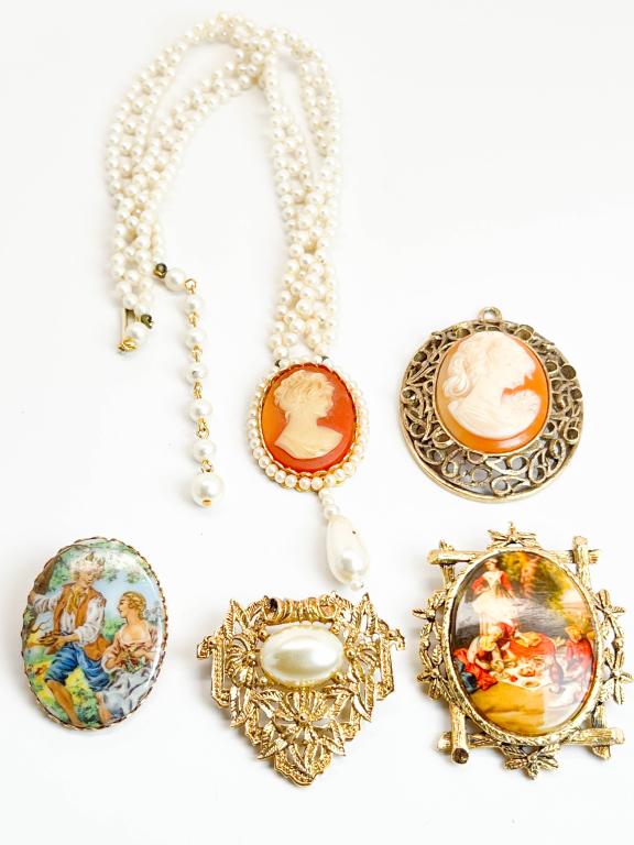 VINTAGE CAMEOS AND MORE !: VINTAGE CAMEOS, PENDANTS, BROOCHES, NECKLACE, SOFT AND ROMANTIC PIECES !