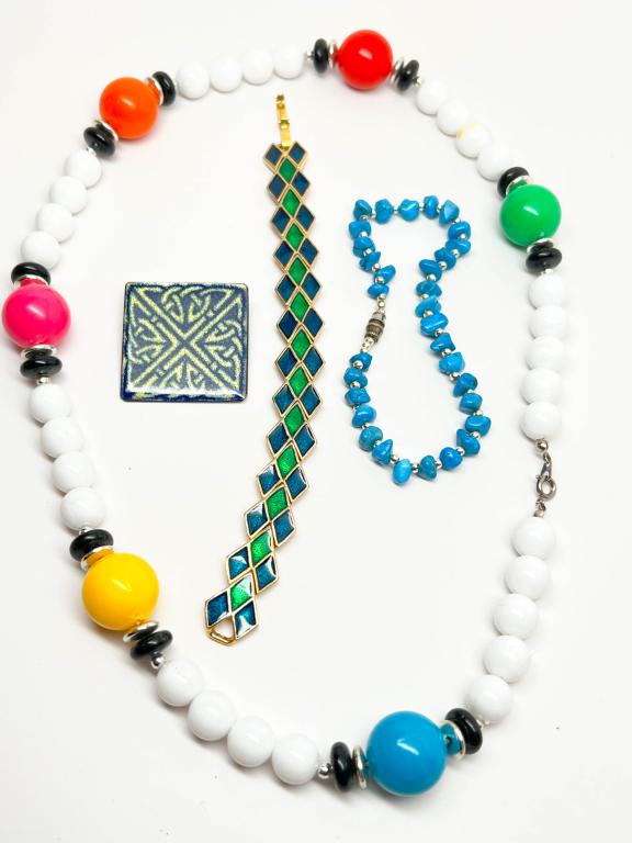 COLOR MIXED LOT , VARIOUS (1 of 2)