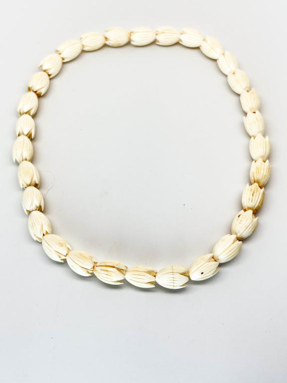VINTAGE IVORY?  NECKLACE + (1 of 5)