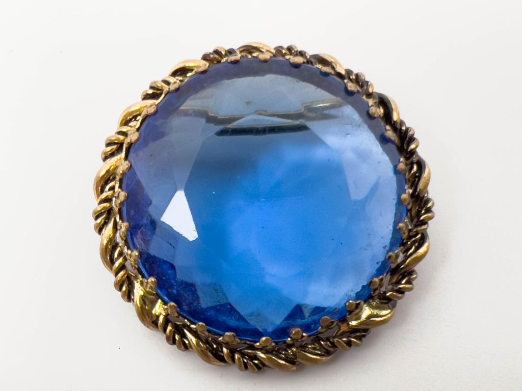 W GERMANY BLUE STONE BROOCH (1 of 4)
