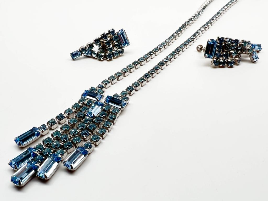 SKY BLUE RHINESTONE SET (1 of 4)