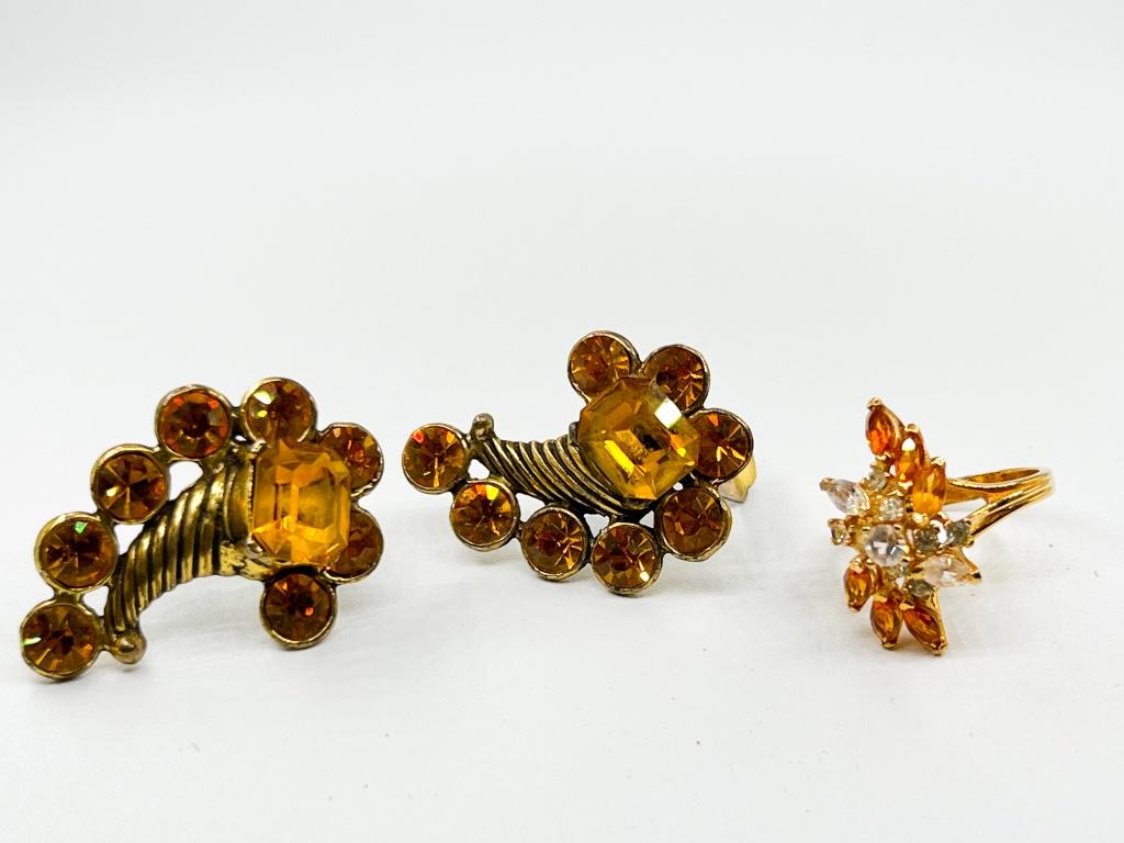 NECKLACE, EARRINGS, RING, IN AMBER TONES (1 of 3)