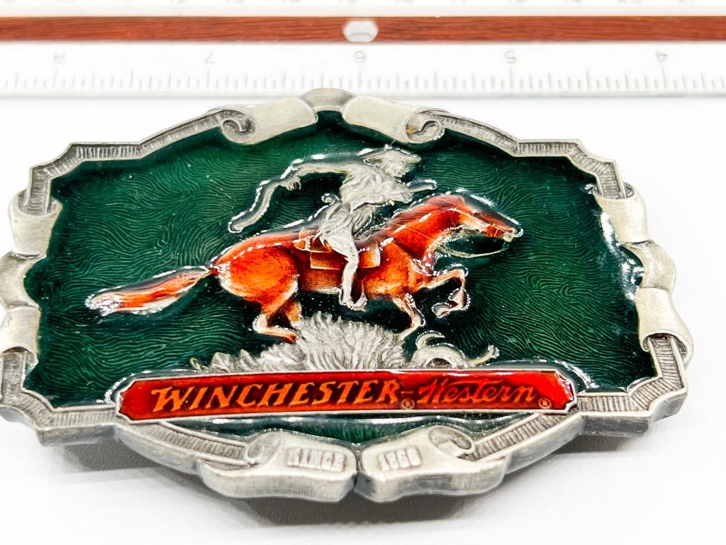WINCHESTER WESTERN LARGE BELT BUCKLE (1 of 2)