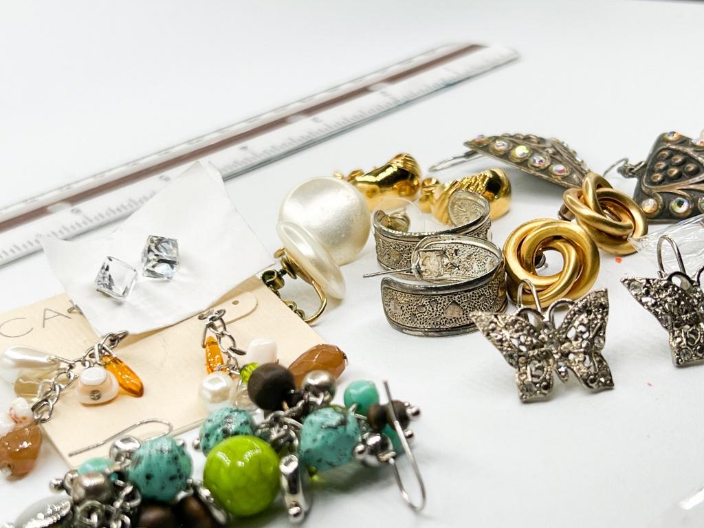 EARRING LOT OF BEAUTIFUL (1 of 1)