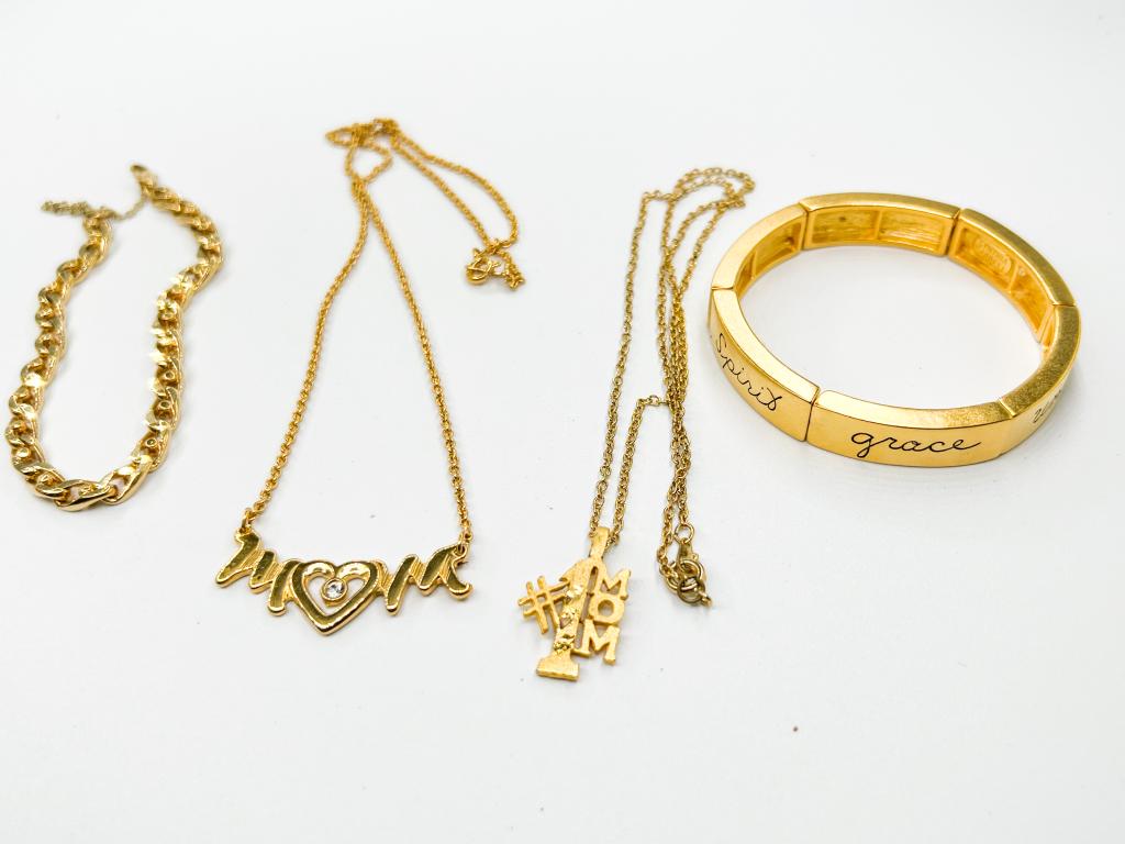 MOM NECKLACES, BRACELET: MOM NECKLACES, BRACELET