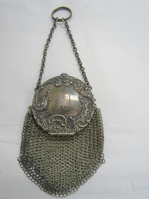 ANTIQUE VICTORIAN CIRCULAR COIN PURSE! (1 of 3)