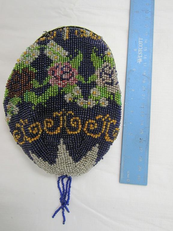 VINTAGE COLORFUL ROUND BEADED WRISTLET PURSE! (1 of 4)