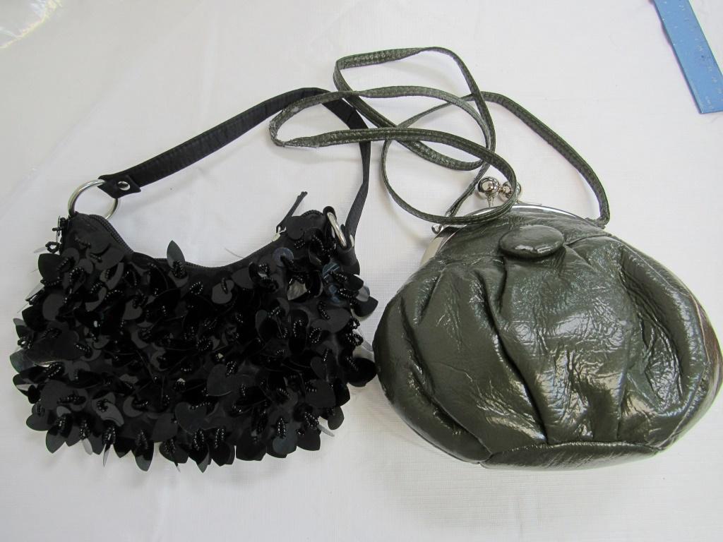 (2) RETRO "THROWBACK" PURSES! (1 of 4)