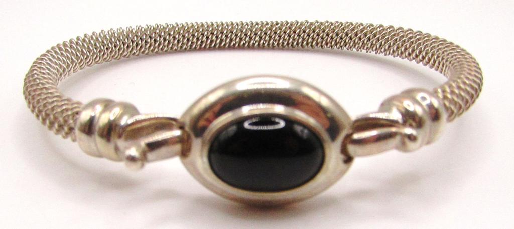 ESPO STERLING HINGED BANGLE WITH BLACK (1 of 4)