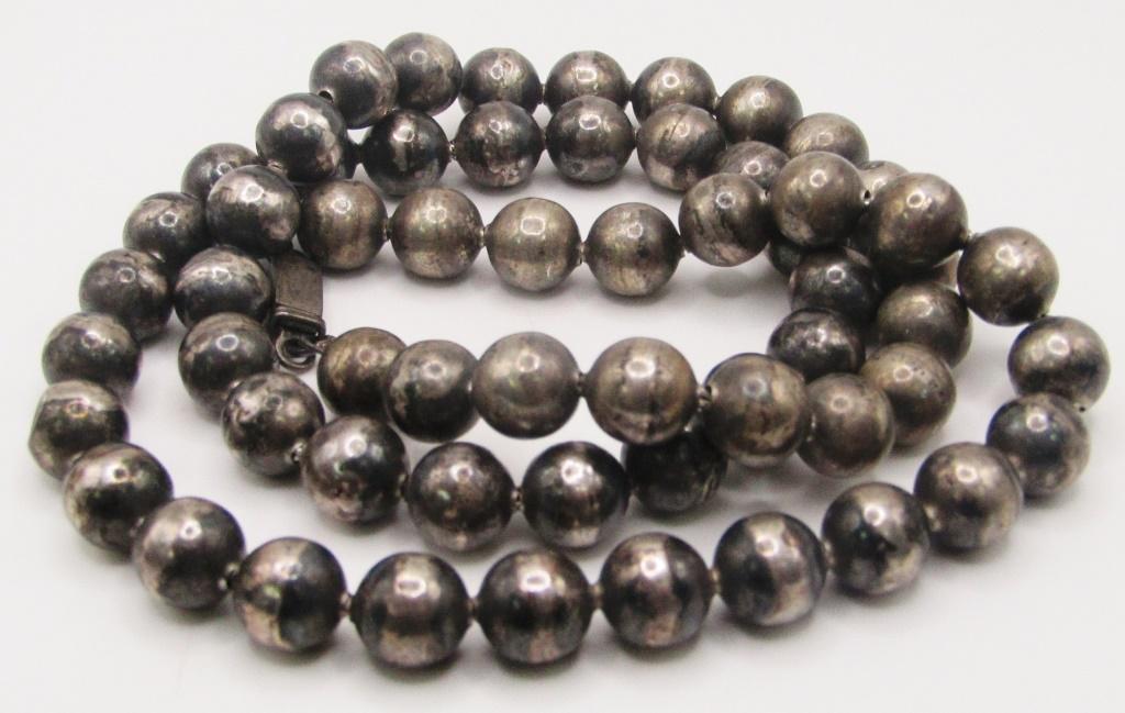 HENCHO EN MEXICO STERLING BEADED NECKLACE (1 of 3)