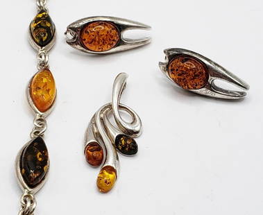 BALTIC AMBER STERLING JEWELRY LOT: (1)PANEL: BRACELET (1)PENDANT (1)PAIR OF PIERCED EARRINGS-TOTAL 10.3 DWT