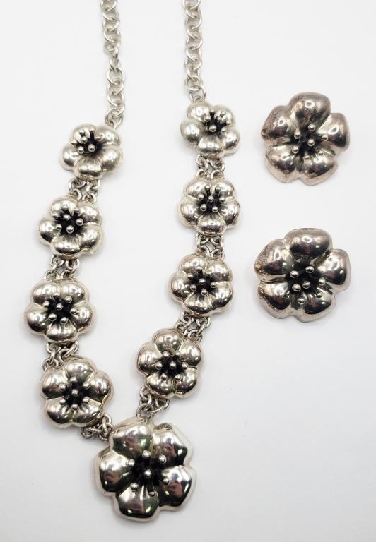 SET! MEXICO STERLING FLOWER PANEL NECKLACE (1 of 5)