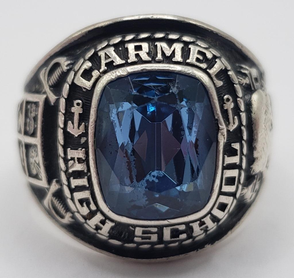 1976 CARMEL HIGH SCHOOL CLASS RING SIZE 9.5 (1 of 5)