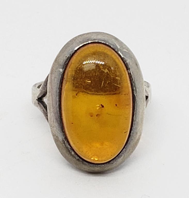 VINTAGE SPLIT SHANK STERLING RING WITH BALTIC (1 of 4)