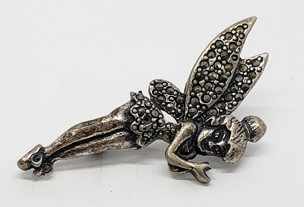 VINTAGE DISNEY TINKERBELL MARCASITE BROOCH: TOTAL 4 DWT