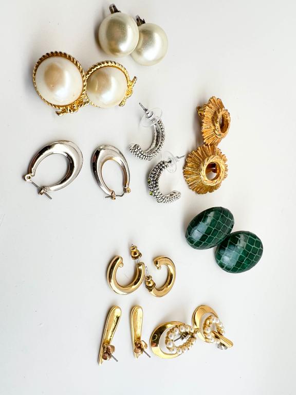 LARGE VARIETY LOT (1 of 1)