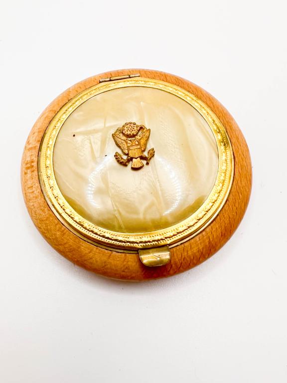 VINTAGE COMPACT W MIRROR: VINTAGE COMPACT W MIRROR