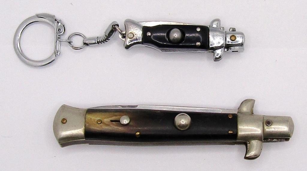 (2) Switch Action Knives! 1 Marked Roslfrei; (1 of 2)