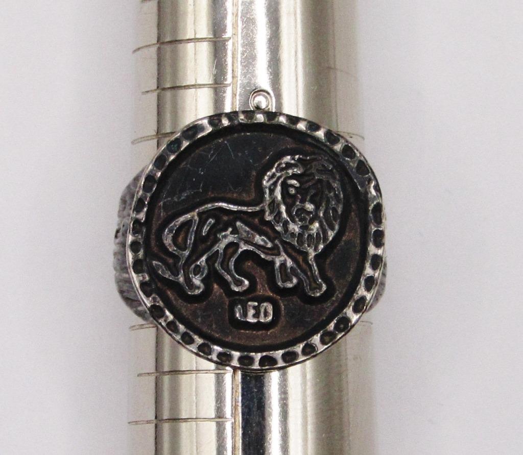 STERLING MEN'S "LEO" ZODIAC SIGN RING SIZ 9: TOTAL 8 DWT