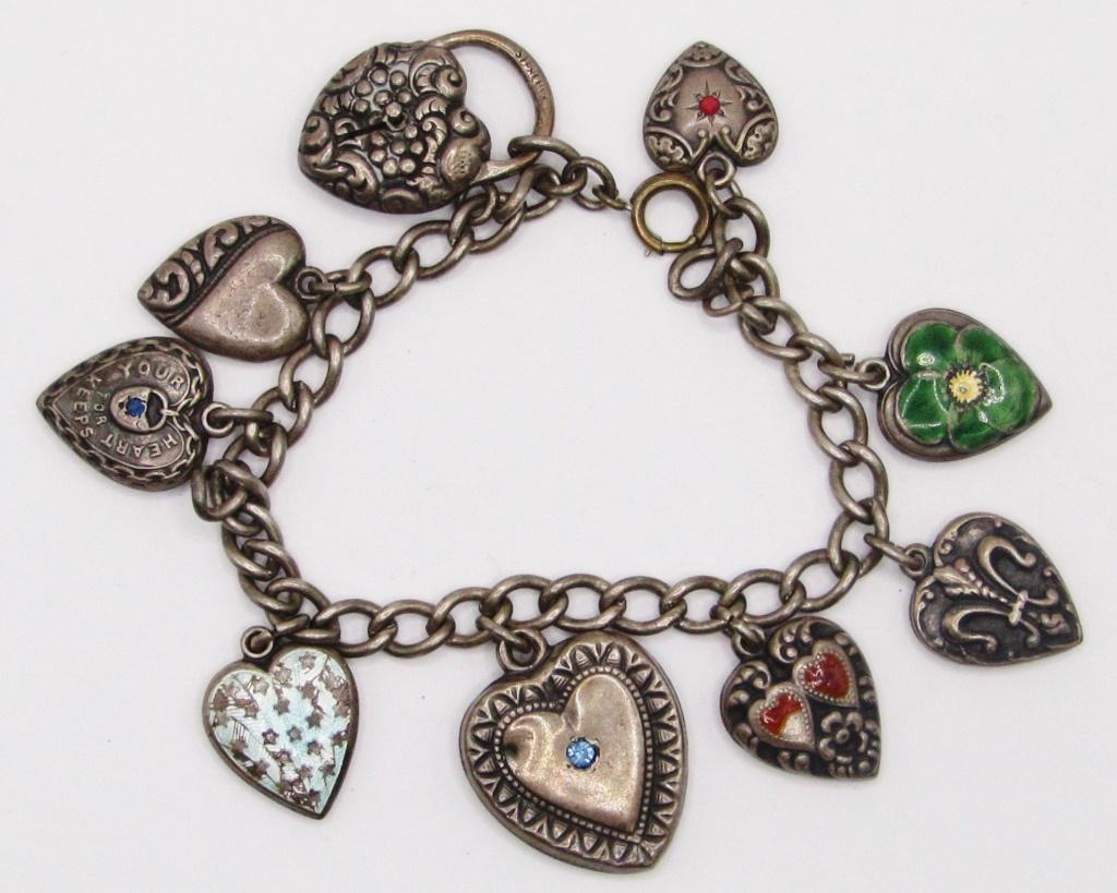 7 INCH VTG STERLING HEART CHARM BRACELET (1 of 3)