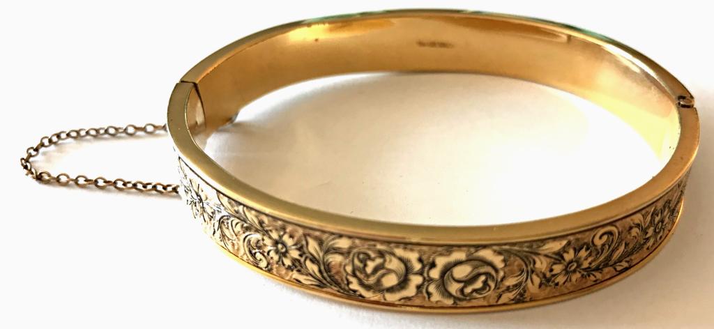 G.F. ETCHED BANGLE EMCO FLORAL/ FLOWERS (1 of 4)