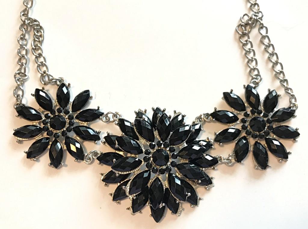 BLACK RHINESTONE BIB STATEMENT NECKLACE (1 of 3)