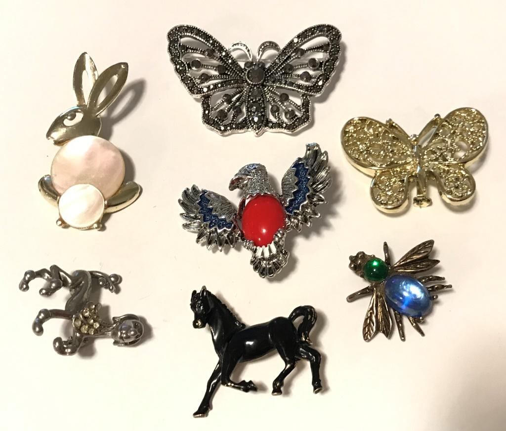 7 ANIMAL BROOCHES - 2 MARKED GERRY'S (1 of 2)