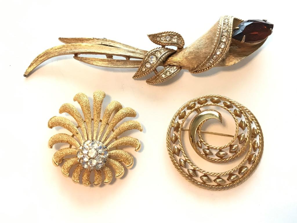 3 BROOCHES (2-TRIFARI, 1 SARAH COV.) SEE DETAILS: SARAH COVENTRY BROOCH IS MISSING THE PIN