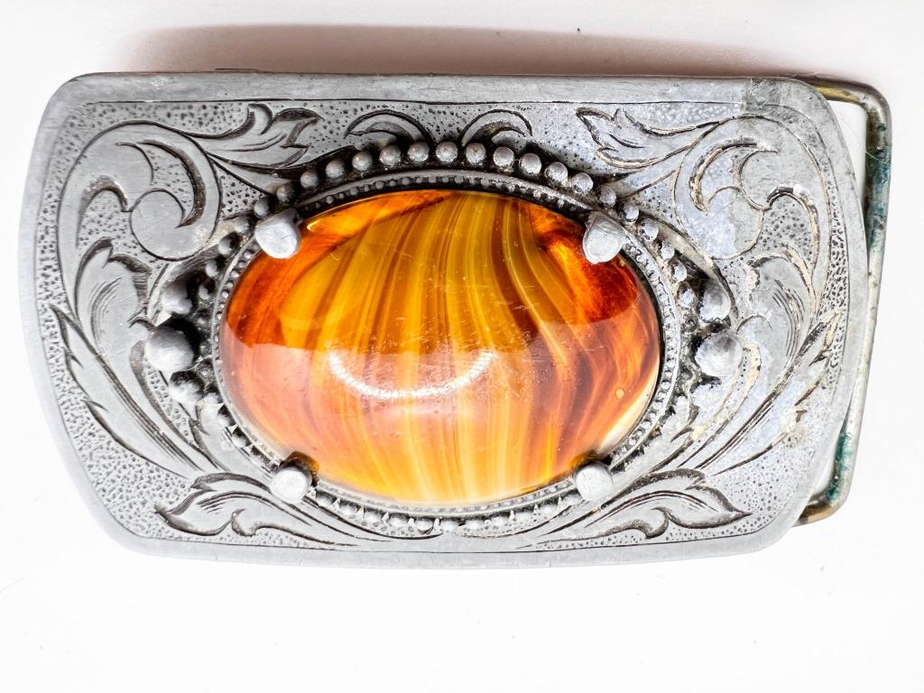 LARGE STONE BELT BUCKLE (1 of 1)