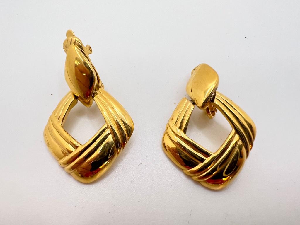 TRIFARI SET: TRIFARI SET