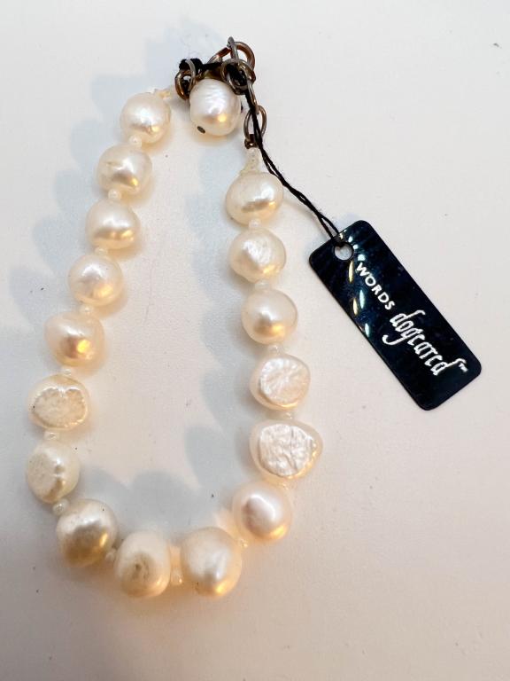 DOGCARDS BRACELET: DOGCARDS BRACELET