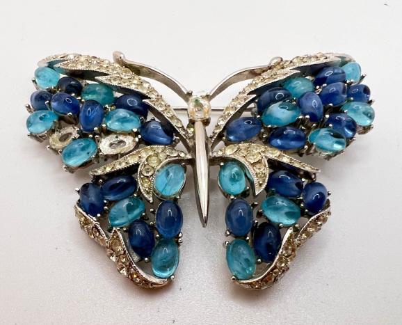 TRIFARI BUTTERFLY: TRIFARI BUTTERFLY, MISSING STONES