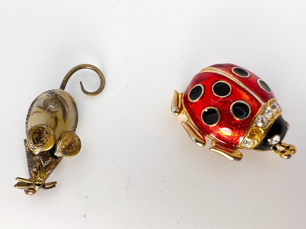 ANTIQUE? MOUSE + BUG (1 of 2)