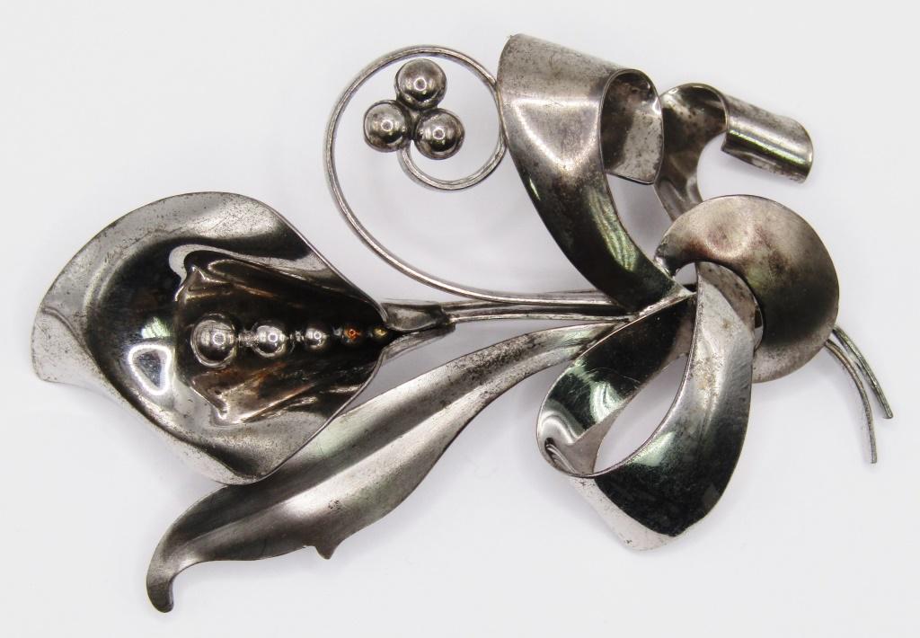 Carl Art STERLING LILY BROOCH: OVER 3" LONG (14.1 DWT)