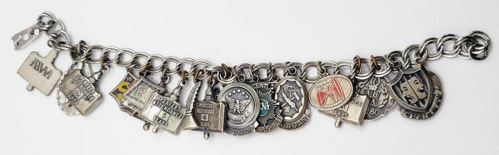 VINTAGE STERLING CHARM BRACELET LOADED (1 of 4)