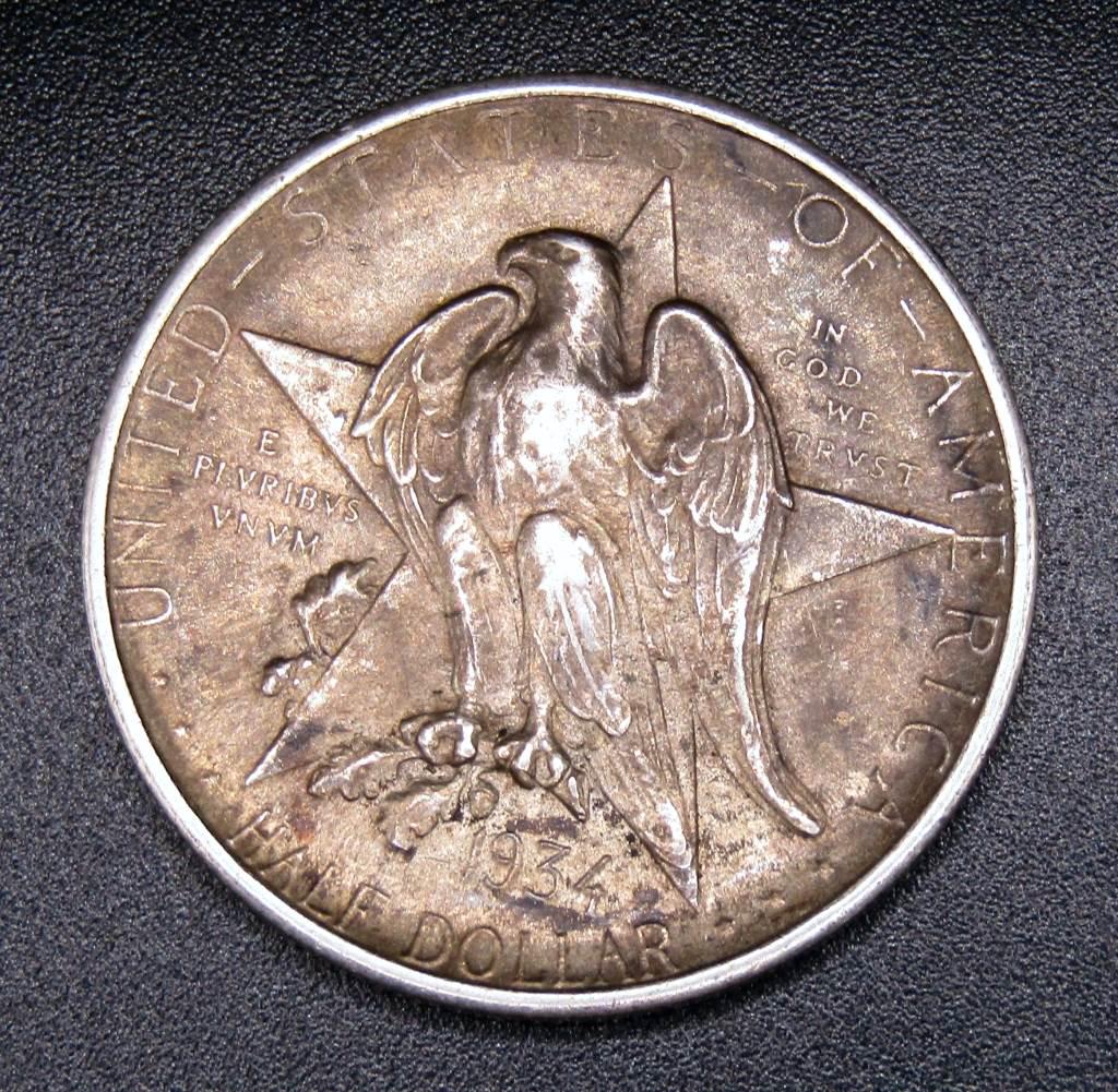 1934 TEXAS CENTENNIAL HALF DOLLAR (1 of 2)