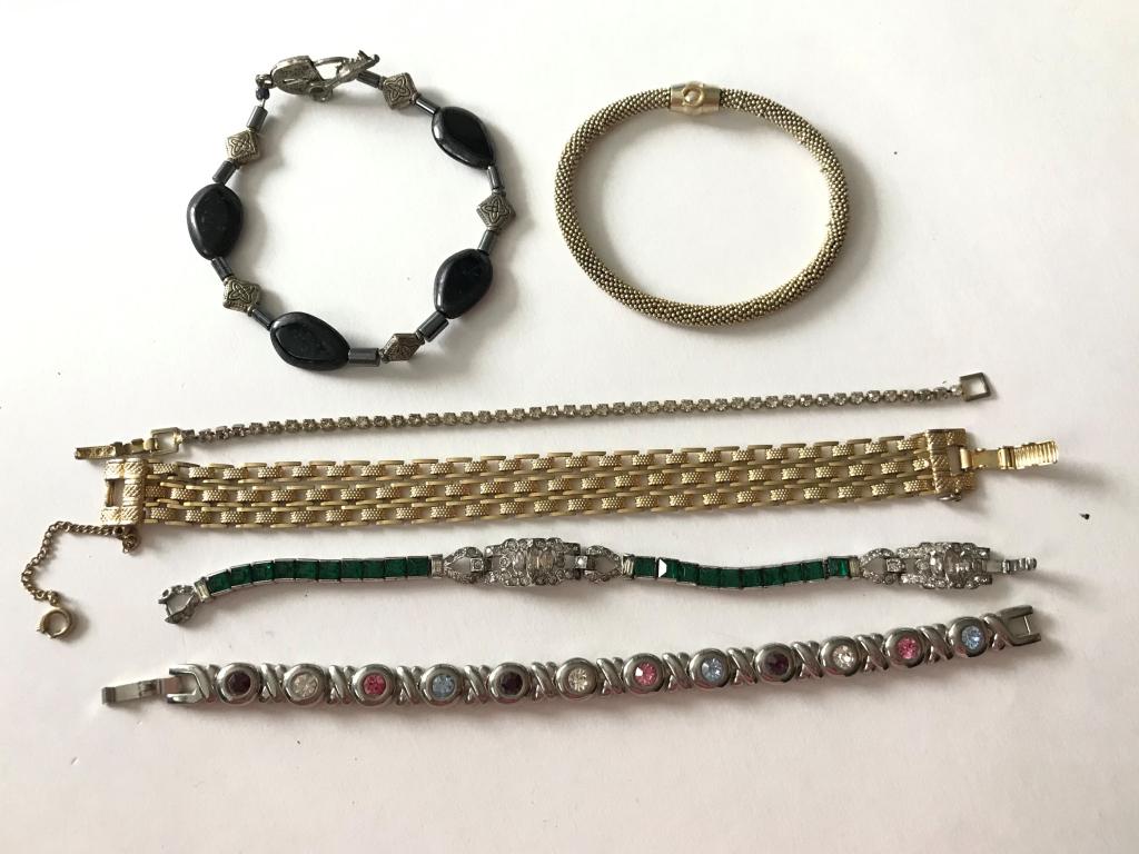 6 BANGLE / BRACELETS, DIFFERENT STYLES (1 of 2)
