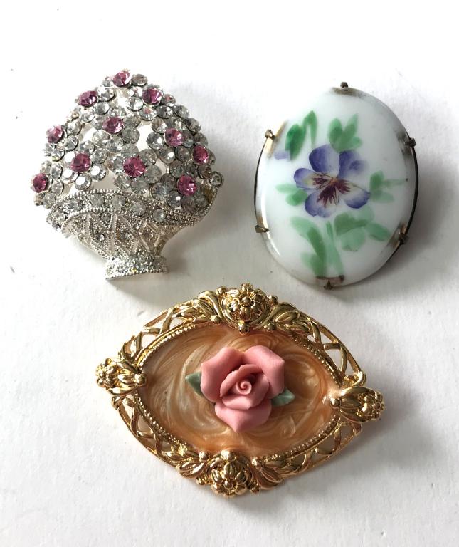 FLOWER BROOCH TRIO VINTAGE- MODERN (1 of 2)