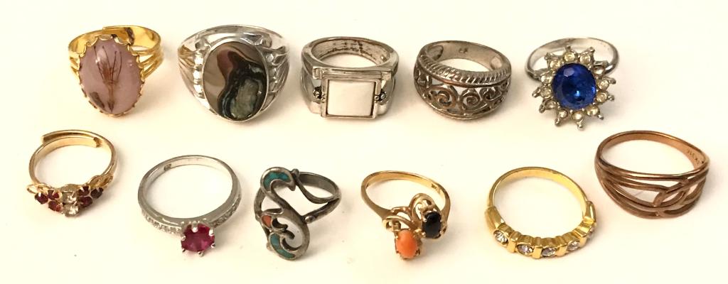 11 PRETTY RINGS!: ABALONE, FAUX TURQUOISE