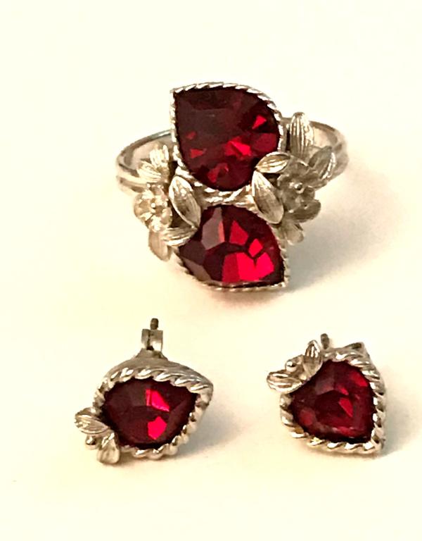 SARAH COVENTRY RED STONE RING & EARRINGS SET (1 of 2)