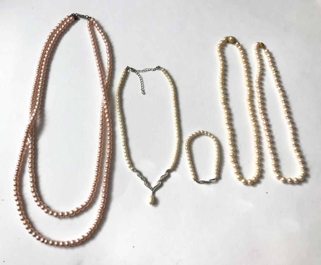 2 TRIFARI NECKLACES + 1 NRT SET (1 of 3)