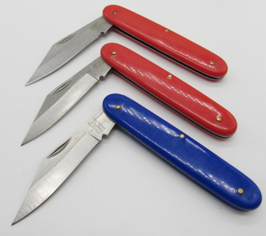 (3) FROST CUTLERY POCKET KNIVES (1 of 3)