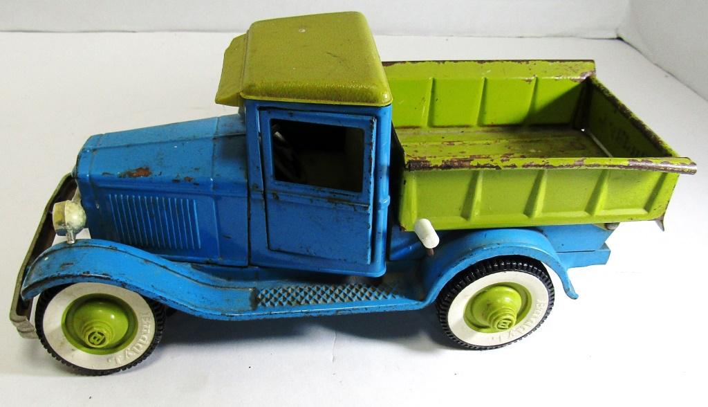 BUDDY L BLUE & GREEN OL`BUDDYS: DUMP TRUCK #4242 USED 1960s - 11"