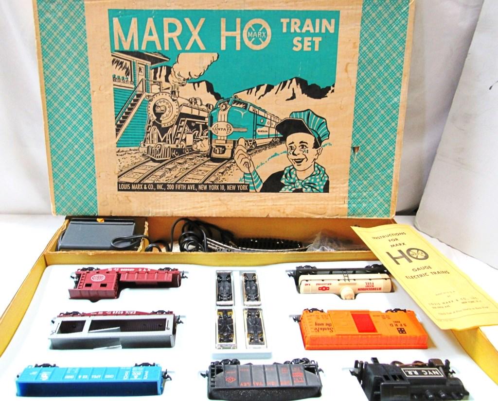 MARX HO TRAIN SET in ORIGINAL BOX (1 of 7)