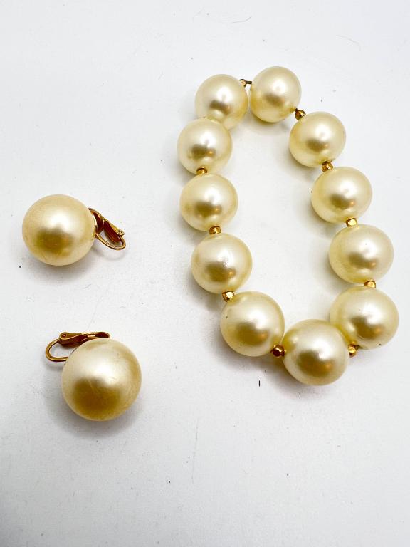 TRIFARI CROWN SET: TRIFARI CROWN SET