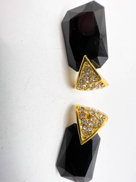 FANCY DRESSY STONE EARRINGS (1 of 2)